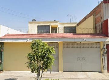 Casa de 3 habitaciones, Tlalnepantla de Baz · Casa en Venta en La Romana, Tlalnepantla