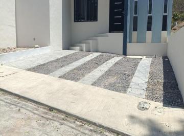 Casa · 3 Recámaras · 2 Estacionamientos · Casa en Venta