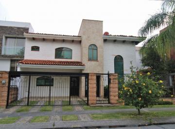 Casa en condominio de 3 habitaciones, Zapopan · Casa en Renta Jardin Real