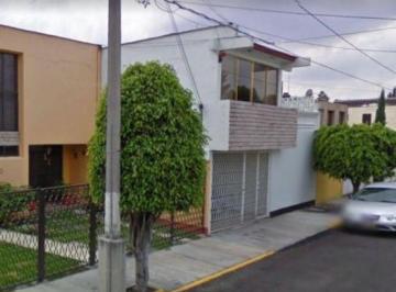 Casa de 4 habitaciones, Naucalpan de Juárez · Casa en Venta en Fracc Boulevares Naucalpan