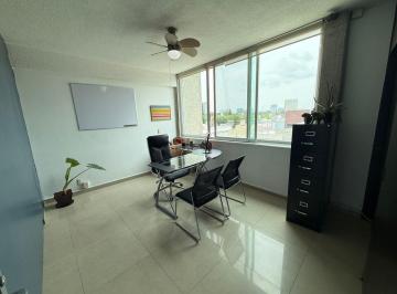 Oficina , Guadalajara · Oficina de 90 m² con 2 Baños en Renta en Guadalajara