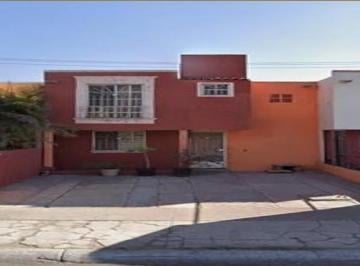 Casa de 3 habitaciones, Tlajomulco de Zúñiga · Venta de Casa en Jalisco