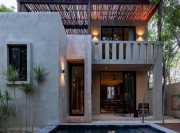 Casa · 300m² · 3 Recámaras · 2 Estacionamientos · Casa con Alberca en Venta Holistika Tulum