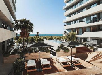 Departamento · 145m² · 3 Recámaras · 2 Estacionamientos · Departamento con Vista Al Mar y Club de Playa Privado en Venta Cancun