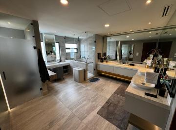 Casa · 750m² · 3 Recámaras · 3 Estacionamientos · Residencia de Lujo Amueblada