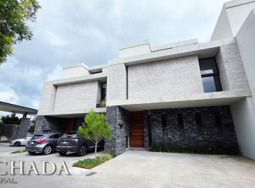 Casa en condominio de 4 habitaciones, Querétaro · Casa en Renta en Altos Juriquilla Quiana Queretaro