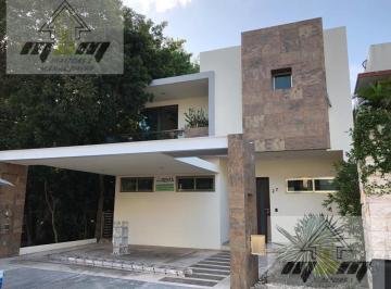 Casa · 3 Recámaras · 2 Estacionamientos · ¨renta¨ Casa 3 Rec. Resd. Cumbres