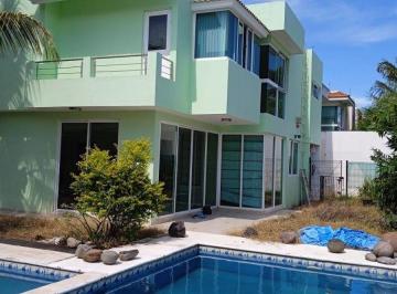 Casa de 3 habitaciones, Medellín · Casa en Venta Fracc. Las Palmas, Medellín, Veracruz