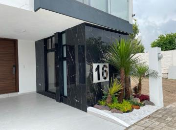 Casa · 253m² · 4 Recámaras · 2 Estacionamientos · Casa en Venta en Lomas de Angelópolis