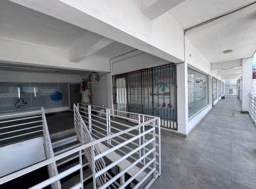 Local comercial · 110m² · Local en Renta en Centro de Mty, Plaza Galeana