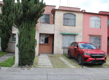 Casa de 2 habitaciones, Toluca · Casa en Venta en Los Sauces, Toluca ¡Excelente Ubicación y Gran Plusvalía