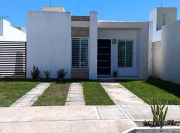 Casa · 2 Recámaras · 2 Estacionamientos · Casa en Renta en Santa Fe Norte
