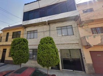 Casa de 5 habitaciones, Gustavo A. Madero · Casa en Venta en Santa Gertrudis 88, Industrial, Gustavo A. Madero, 07800 Ciudad de México, Cdmx