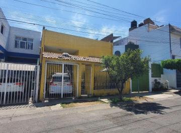 Casa de 2 habitaciones, Tonalá · Casa en Venta en Ciudad Loma Dorada, Tonalá, Cerca de La Glorieta de Arcos Loma Dorada.