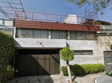 Casa de 4 habitaciones, Coyoacán · Casa en Venta en Campestre Churubusco
