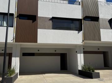 Casa de 3 habitaciones, Tijuana · Casa Eb Venta con Vista Al Mar Cerca de La Linea Fronteriza.