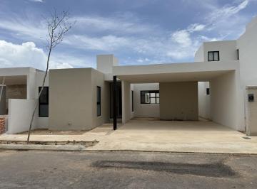 Casa en condominio · 135m² · 3 Recámaras · 2 Estacionamientos · Casa Una Planta en Venta Privada Residencial Conkal