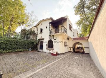 1 · Casa en Venta en Av Paseo de La Reforma Lomas de Chapultepec