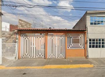 Casa de 2 habitaciones, Coacalco de Berriozábal · Casa en Venta en Villa de Las Flores, Coacalco