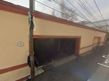 Casa de 4 habitaciones, Coyoacán · Casa Adjudicada en Venta en Coyoacán