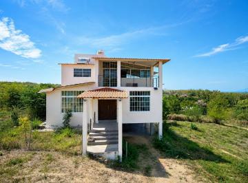 Casa de 3 habitaciones, San Pedro Mixtepec · Casa en Venta Cerca del Aeropuerto de Puerto Escondido