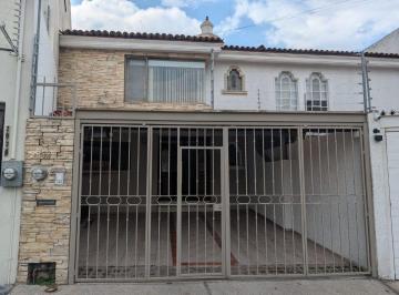 Casa de 3 habitaciones, Guadalajara · Casa en Renta en Garibaldi Esquina con Av Terranova