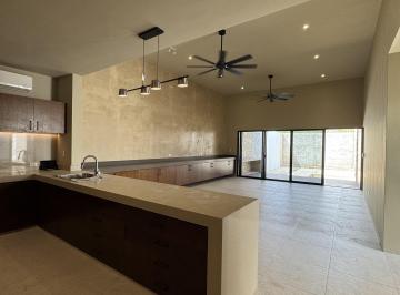 Casa de 4 habitaciones, Mérida · Casa de un Solo Piso en Privada
