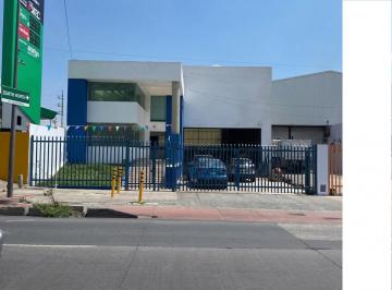 Bodega comercial de 1 habitación, Zapopan · Bodega en Renta Zona Valdepeñas