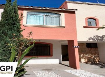 Casa en condominio · 150m² · 3 Recámaras · 2 Estacionamientos · Casa en Renta Villa Jacarandas León Guanajuato