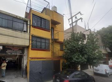 Casa de 3 habitaciones, Coyoacán · Casa en Venta en San Isauro 214, Colonia Pedregal de Santa Ursula, Coyoacán