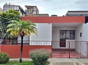 Casa de 3 habitaciones, San Pedro Tlaquepaque · Fraccionamiento Revolucion Casa en Venta