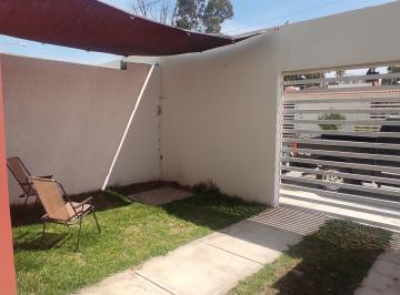 cochera para 1 auto · Casa en Renta $4,500 | 2 Recámaras | Cocina Integral | Clósets | Portón