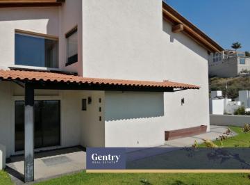 GENTRY REAL ESTATE · Casa en Venta Para Inversión en Pedregal de Querétaro