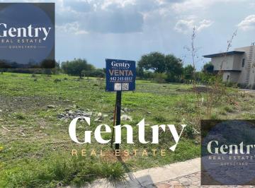 Terreno / Lote · 822m² · Terreno en Venta en El Campanario Querétaro
