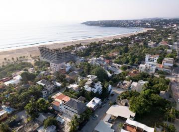 Edificio · 1250m² · 25 Recámaras · Hotel en Brisas de Zicatela
