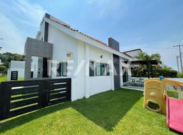Casa · 249m² · 3 Recámaras · 2 Estacionamientos · Casa en Venta en Morelos, Lomas de Cocoyoc