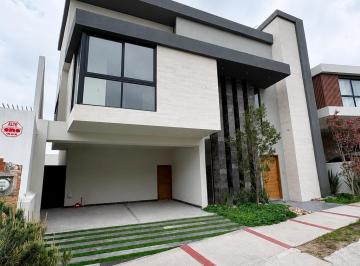 Casa de 4 habitaciones, San Luis Potosí · Casa con Terraza en Club de Golf La Loma | $14.75 Mill