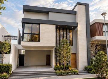 Casa de 4 habitaciones, San Luis Potosí · Residencia en Club de Golf La Loma, San Luis Potosí