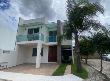 Casa de 3 habitaciones, San Andrés Cholula · Casa en Esquina 4 Recámaras Excelente Precio, en Cascatta 1