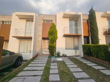 Casa de 2 habitaciones, El Marqués · Casa de Oportunidad Para Terminar Remodelacion en Vizcaya III