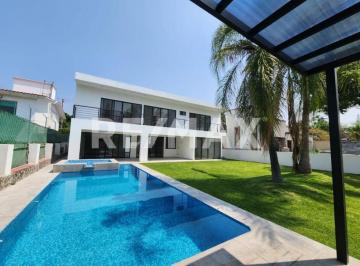 Casa · 500m² · 5 Recámaras · 1 Estacionamiento · Casa en Venta en Morelos, Fraccionamiento Lomas de Cocoyoc