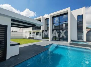 Casa · 500m² · 5 Recámaras · 2 Estacionamientos · Casa en Venta en Morelos, Lomas de Cocoyoc