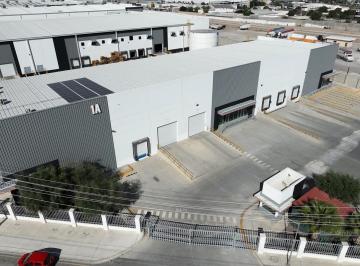 Nave industrial · 2200m² · 5 Estacionamientos · Nave Industrial en Renta en Ciudad La Encantada, Gómez Palacio, Dgo.