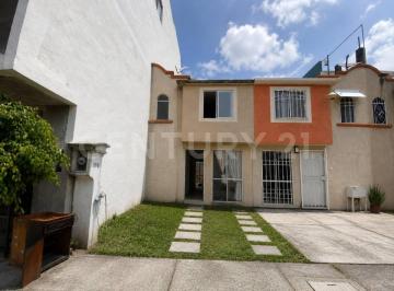 Casa · 61m² · 2 Recámaras · 1 Estacionamiento · Casa en Venta en Privada con Vigilancia Fraccionamiento Santa Rosa