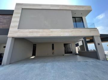 Casa · 450m² · 3 Recámaras · 2 Estacionamientos · Casa en Fraccionamiento Bosques de Las Misiones Sector Reserva