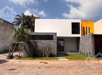 Casa · 168m² · 4 Recámaras · 1 Estacionamiento · Casa en Venta en Fraccionamiento Valle Anahuac Coatepec