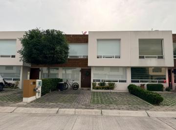 Casa · 155m² · 3 Recámaras · 2 Estacionamientos · Casa en Renta en Lomas Virreyes Calimaya Estado de México.