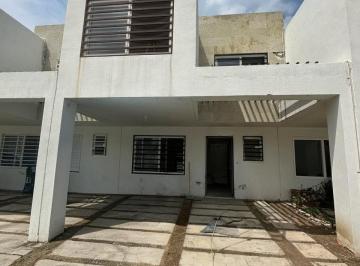 Casa de 3 habitaciones, León · Casa en Venta en Cordillera Residencial
