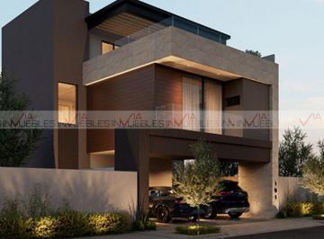 Casa · 300m² · 3 Recámaras · 3 Estacionamientos · Casa en Renta en La Montaña