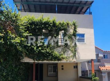 Casa en condominio · 200m² · 3 Recámaras · 5 Estacionamientos · Casa en Renta Colinas del Rey en La Ciudad de Tijuana, B. C. - (4)